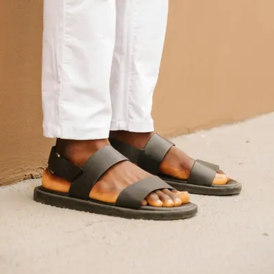 Handcrafted Kolhapuri Chappals